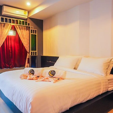 De Ja Moon Hostel 清邁 外观 照片