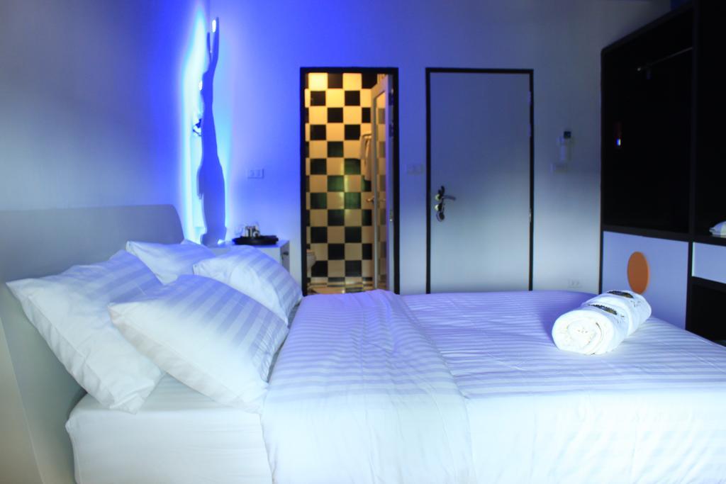 De Ja Moon Hostel 清邁 外观 照片
