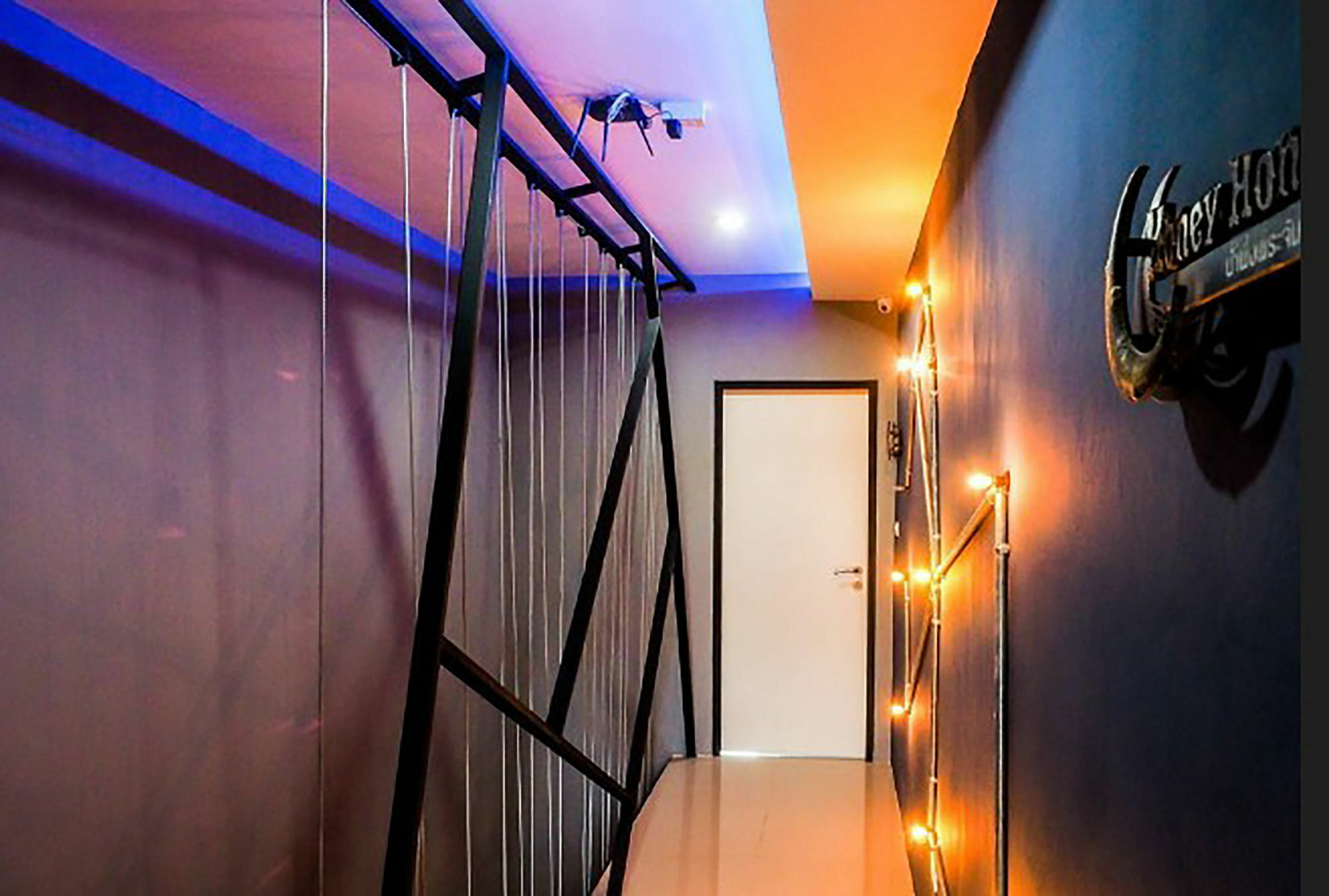 De Ja Moon Hostel 清邁 外观 照片